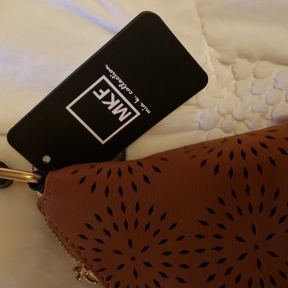 MKF Collection - Picture 6 of 6